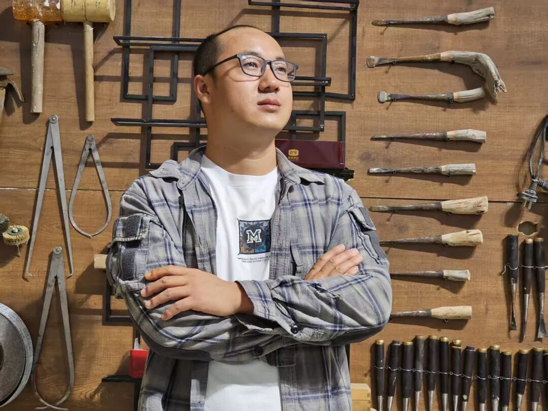 首届青年雕塑作品展览，内蒙古入选的有→ 第22张