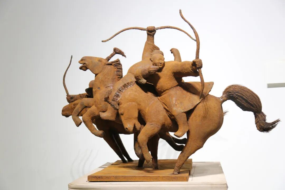 首届青年雕塑作品展览，内蒙古入选的有→ 第23张