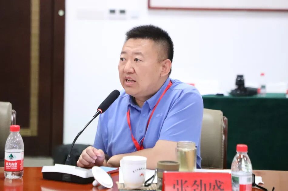 “中华民歌 唱响北疆”2025民歌艺术交流座谈会在乌海市举办 第10张