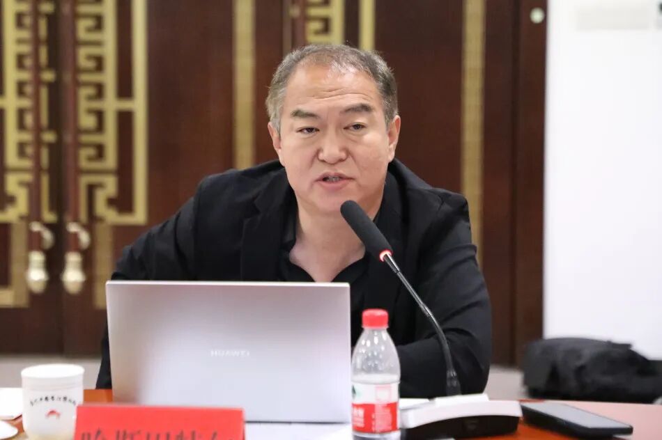 “中华民歌 唱响北疆”2025民歌艺术交流座谈会在乌海市举办 第8张