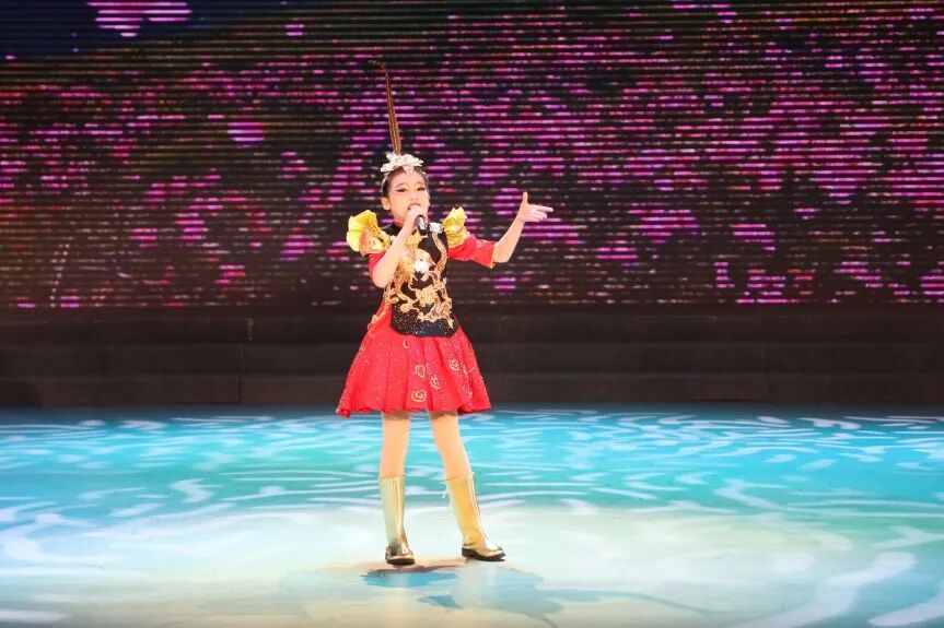 2024年内蒙古自治区少儿歌曲展演在呼和浩特市拉开帷幕 第5张