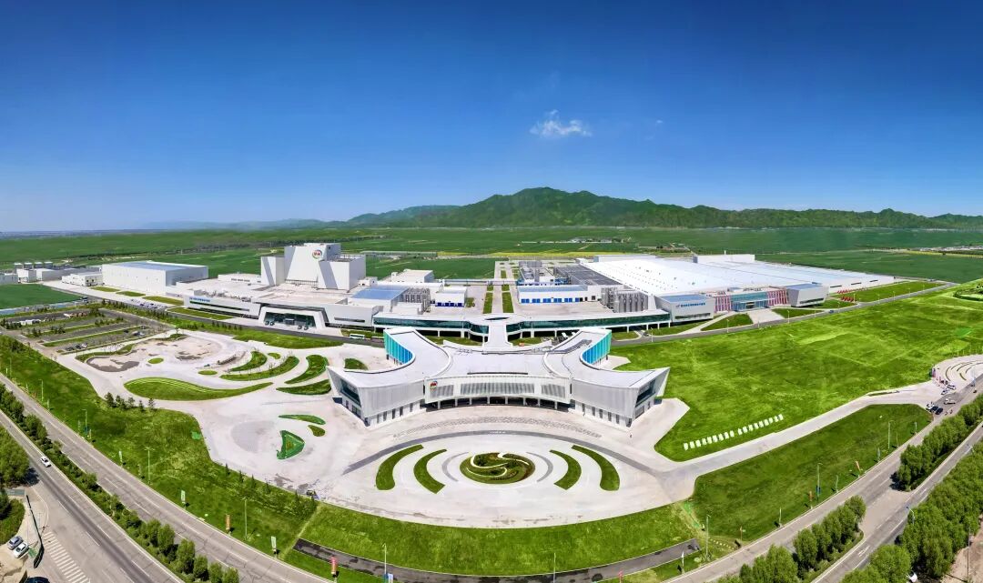 “时代风尚”——文艺志愿服务走进国家龙头乳企·伊利现代智慧健康谷 第2张