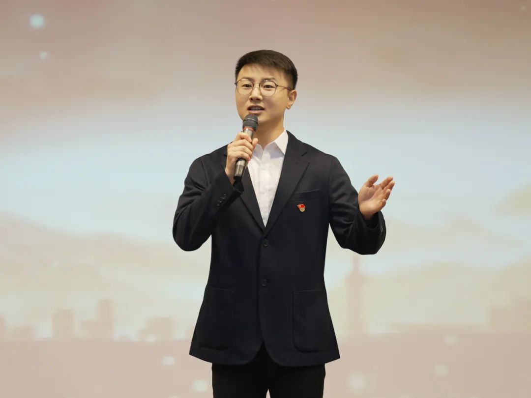 “弘扬五四精神 挺膺时代担当”主题朗诵比赛成功举办 第14张