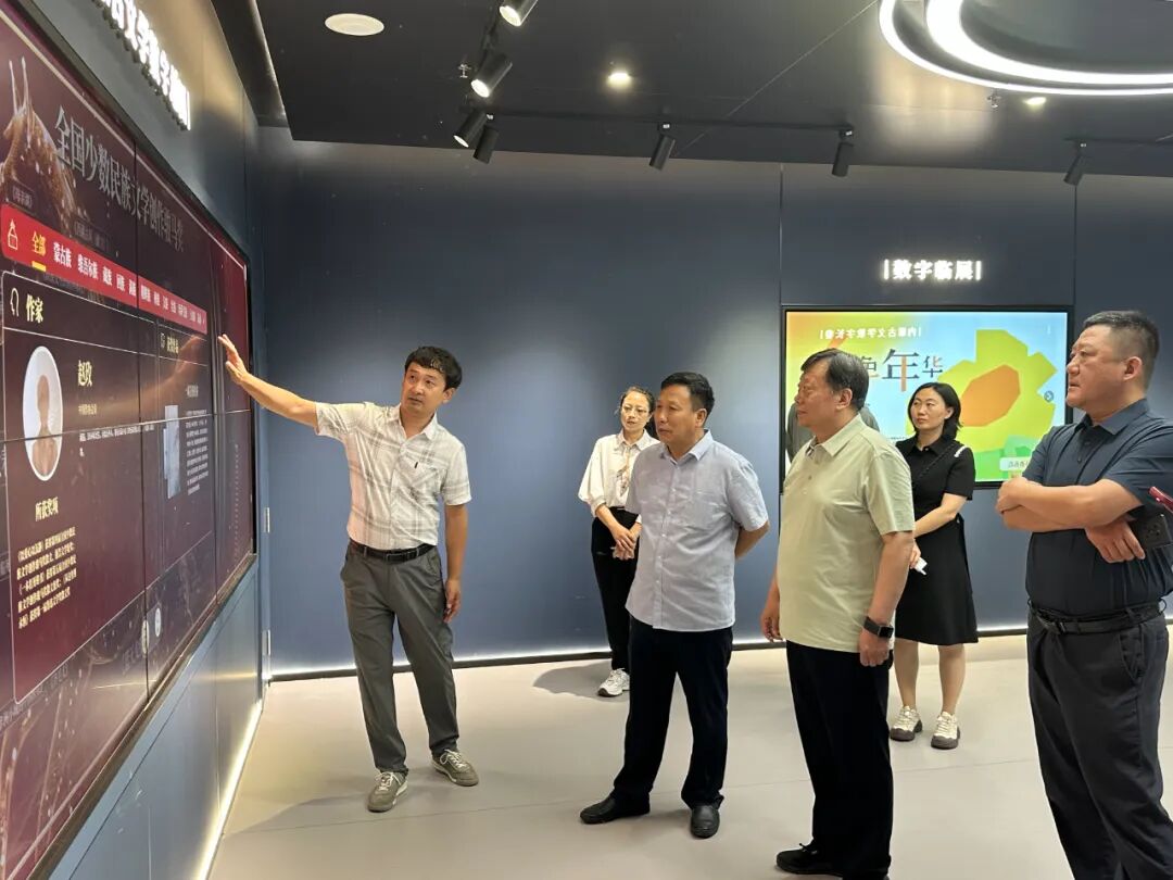 河北省文联一行来内蒙古文联开展学习交流活动 第3张