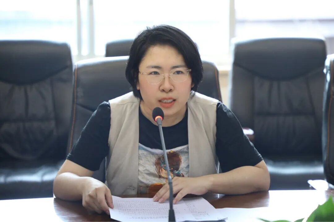 内蒙古文联青工委召开青年理论学习小组第5次会议 第2张