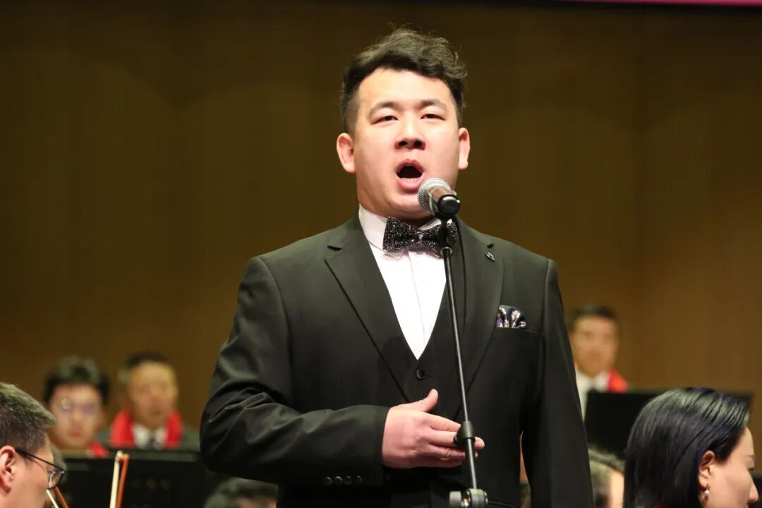 音乐大赛冠军展示 | 声乐类美声组——阿拉腾龙 第8张