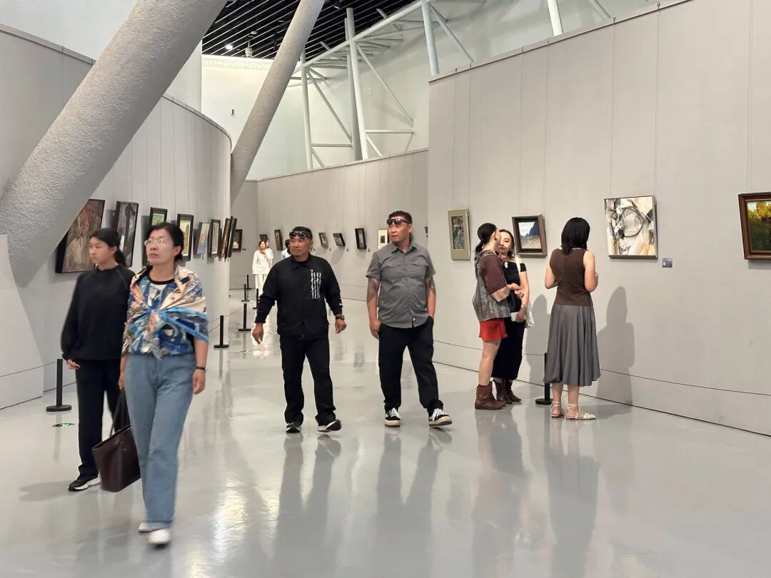 “北疆印迹”中蒙俄小幅油画作品展览在内蒙古美术馆隆重开幕 第2张