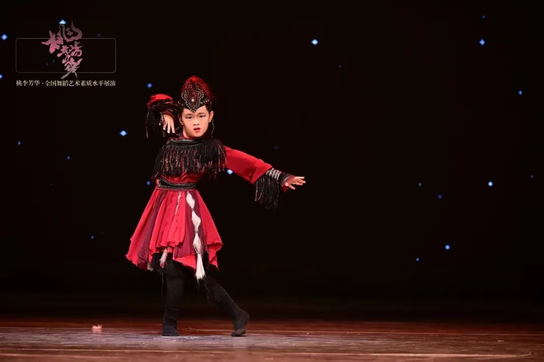 相约“六一”！快来欣赏内蒙古少儿歌曲展演小演员风采！ 第18张