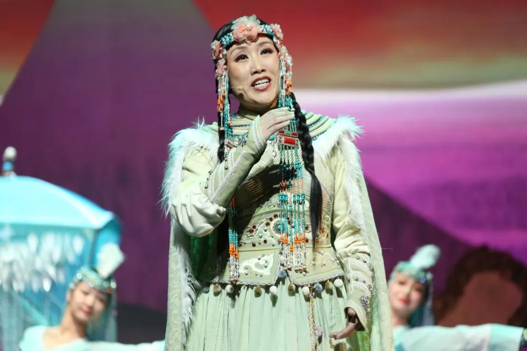 音乐大赛冠军展示 | 声乐类美声组——脑明格日乐 第10张