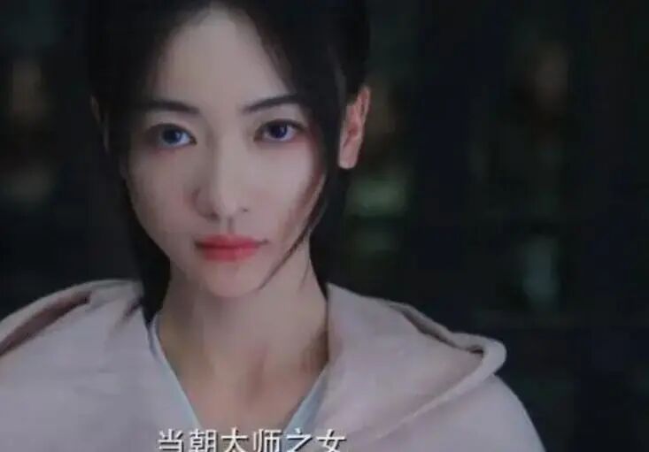 吴谨言回归复仇剧，《墨雨云间》凭啥让于正又火了？