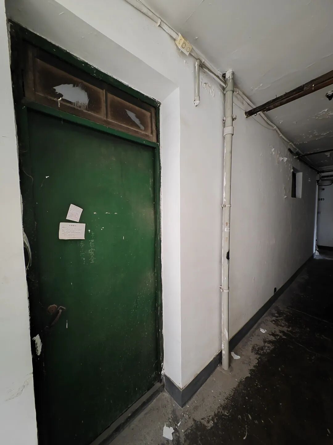 男子带96岁母亲酒店养老遭拉黑，为何在酒店“流浪”？