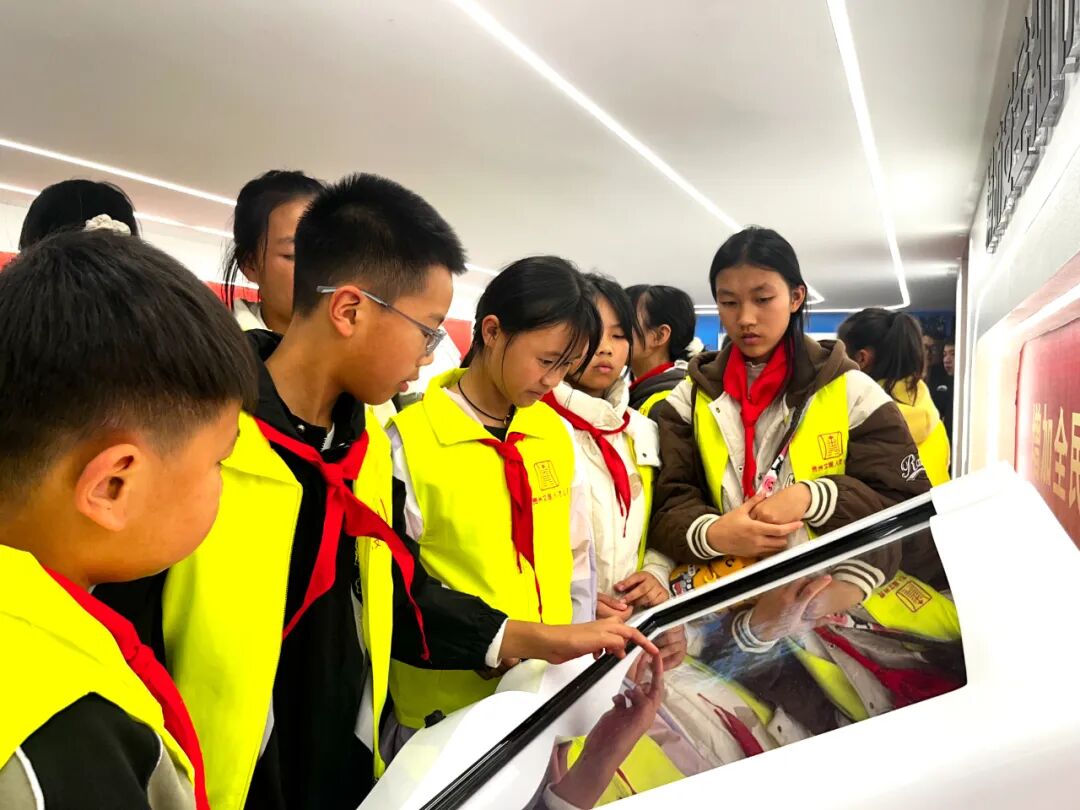 研学实践助成长 | 铜仁市开展贵州“希望工程升级版·壮苗计划”研学公益活动