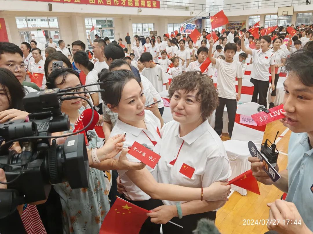 中国队跳水女双3米板金牌