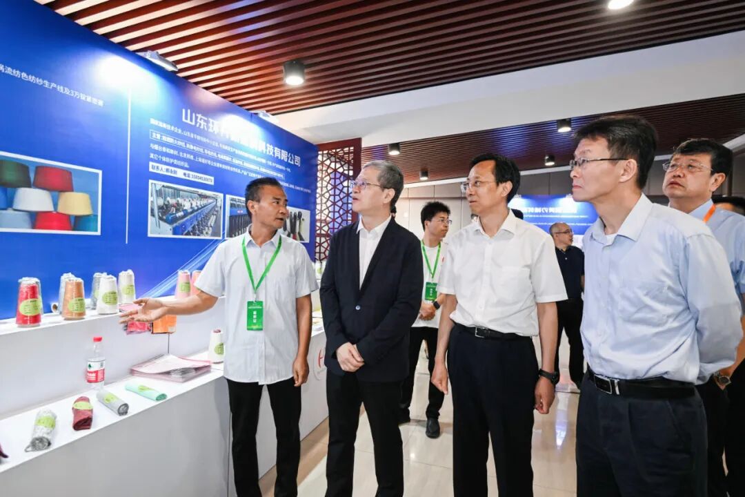 &ldquo;構筑產業(yè)數智生態(tài)，打造數字紗線基地&rdquo;--紡織行業(yè)數字化轉型峰會（夏津）在山東省德州市夏津縣舉行。