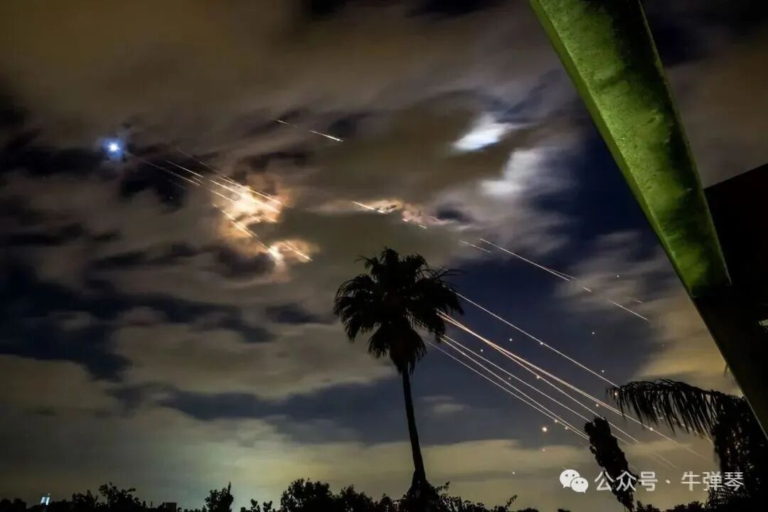 6 月 16 日，以色列的防空系统瞄准了以色列特拉维夫上空的伊朗导弹。