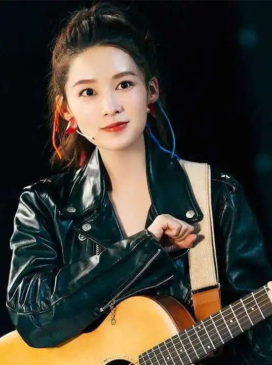 电影抱请老师在线播放_老师请抱我电影_电影抱请老师在线观看