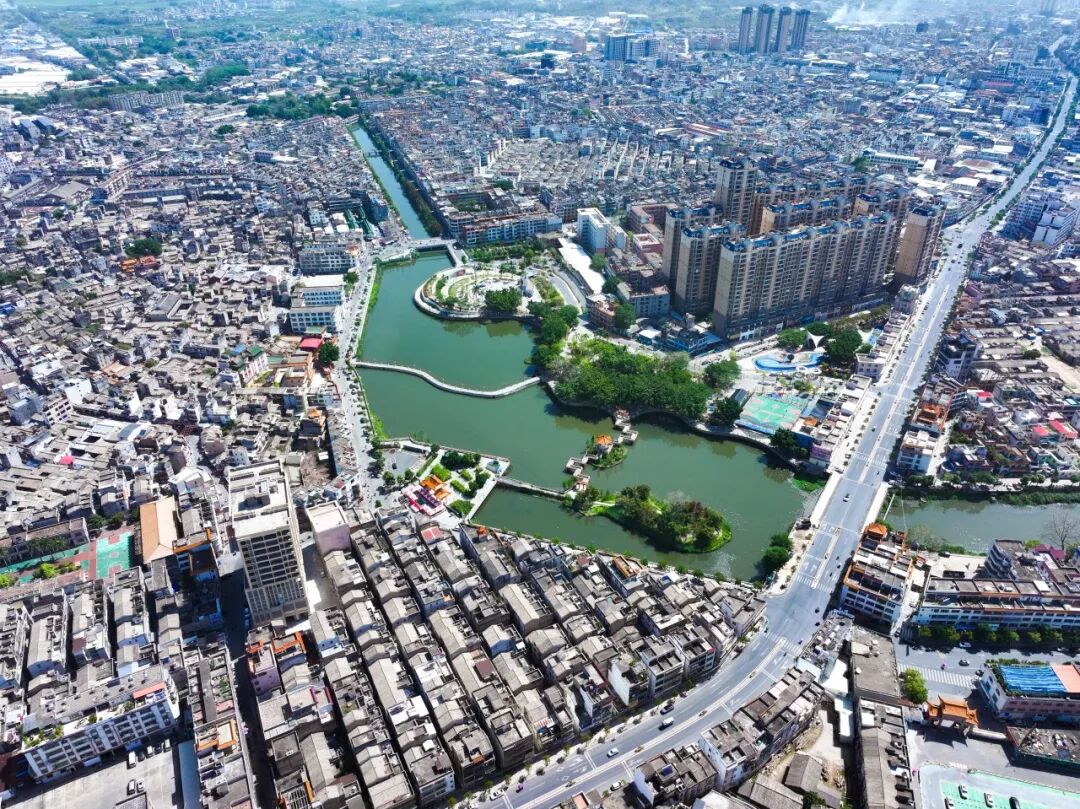 棉湖镇镇景（来源：《广东印记》省情影像志）