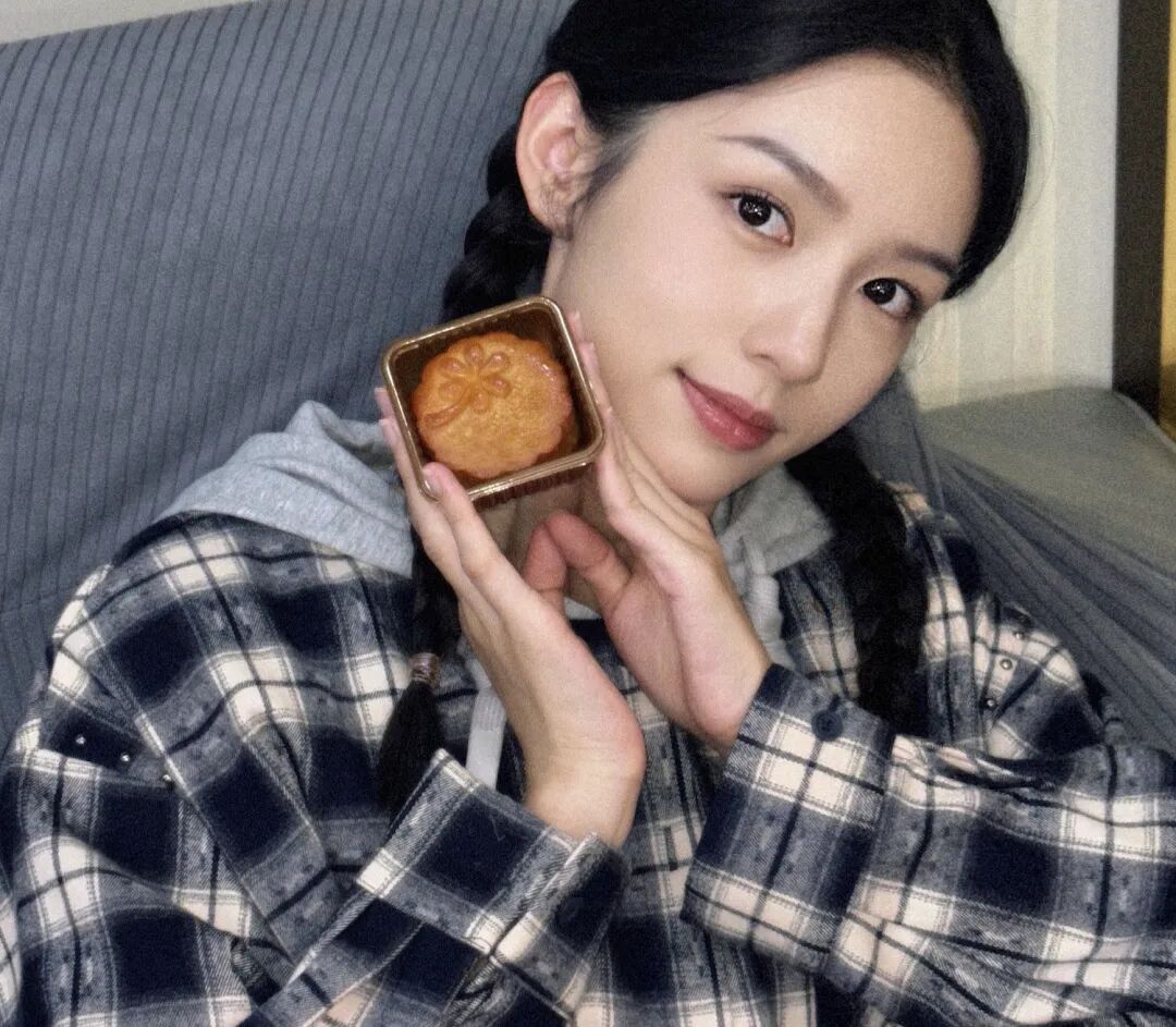 陈哲远妈妈包场,李湘抹黑周也？陈哲远性缩力满满？迪丽热巴被拉下水？王鹤棣要结婚？..