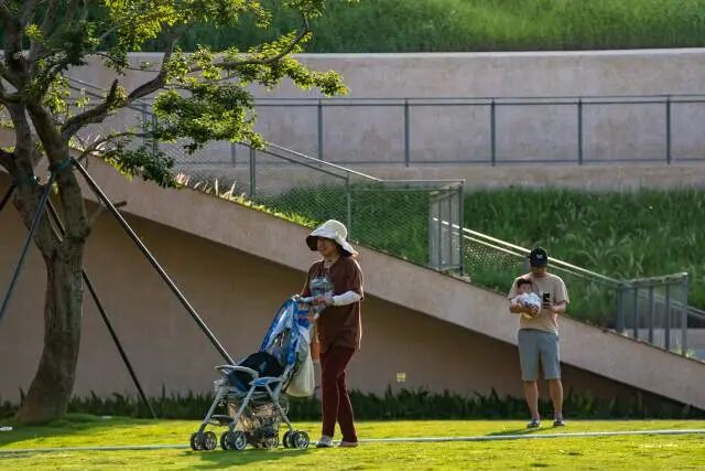 环西丽湖绿道已成为附近居民日常生活的一部分