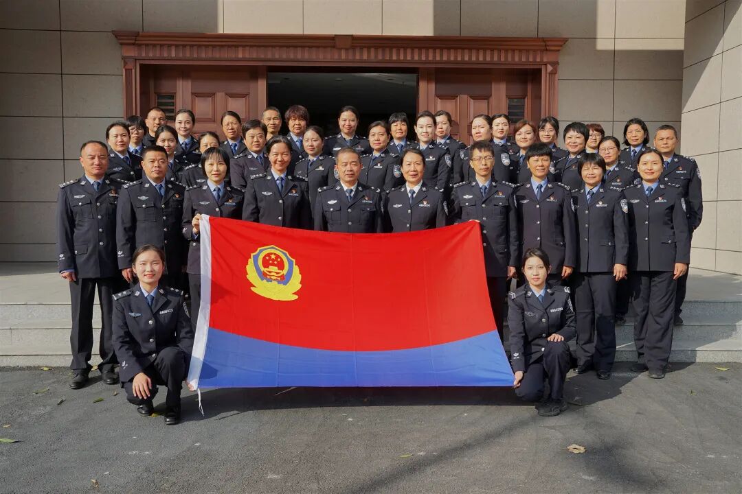 省女子所组织民警参观佛山市警察博物馆