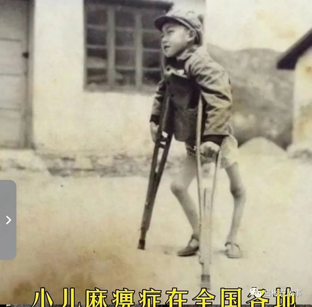 男子背着妻子，将一瓶可能致命的药剂灌入不满1岁儿子的嘴里，含着泪说：“儿啊，爸爸对不起你！”