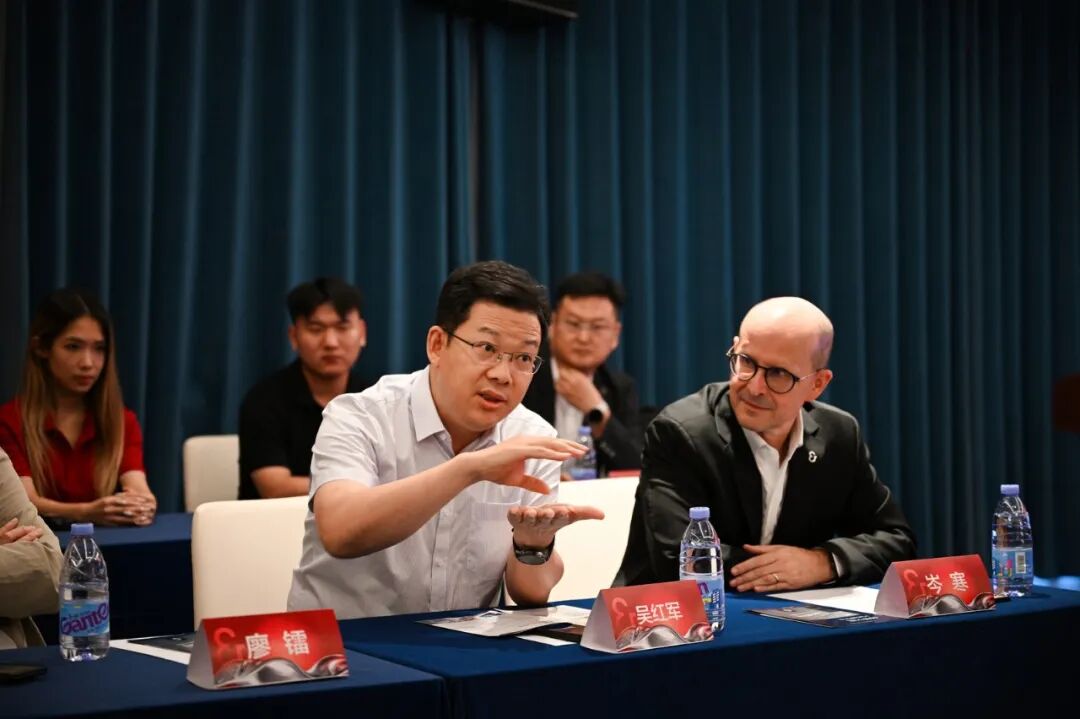 全球首台高宝“印铁之冠”MetalKing落户天津嘉亿昊天——以德国匠心赴中国之约，开启金属印刷新纪元
