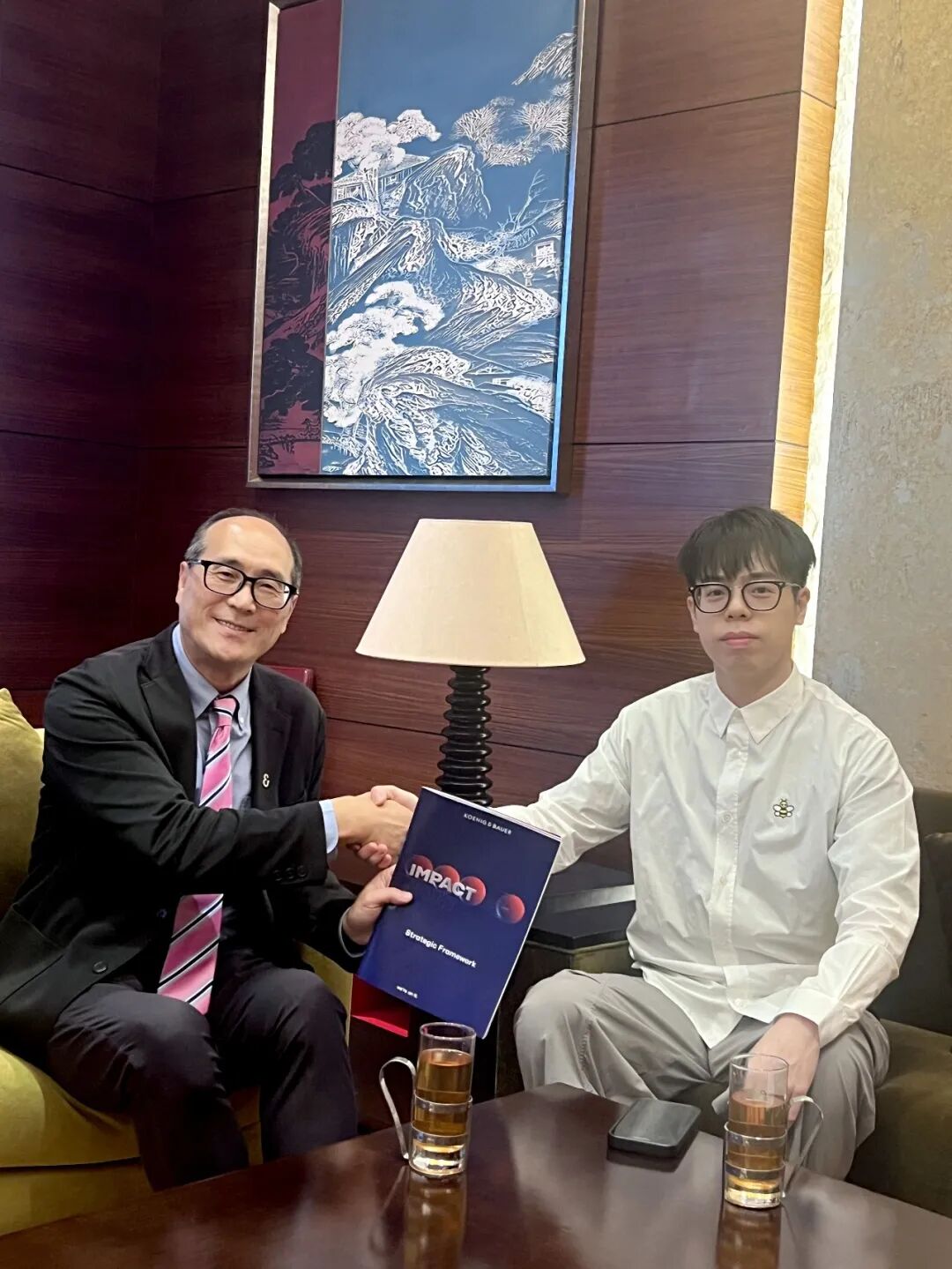 韧性开道，技术奠基 | 海富集团签约高宝利必达164印刷机，构筑包装出海“压舱”竞争力