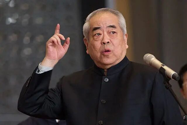 大家范曾最具争议的艺术大师