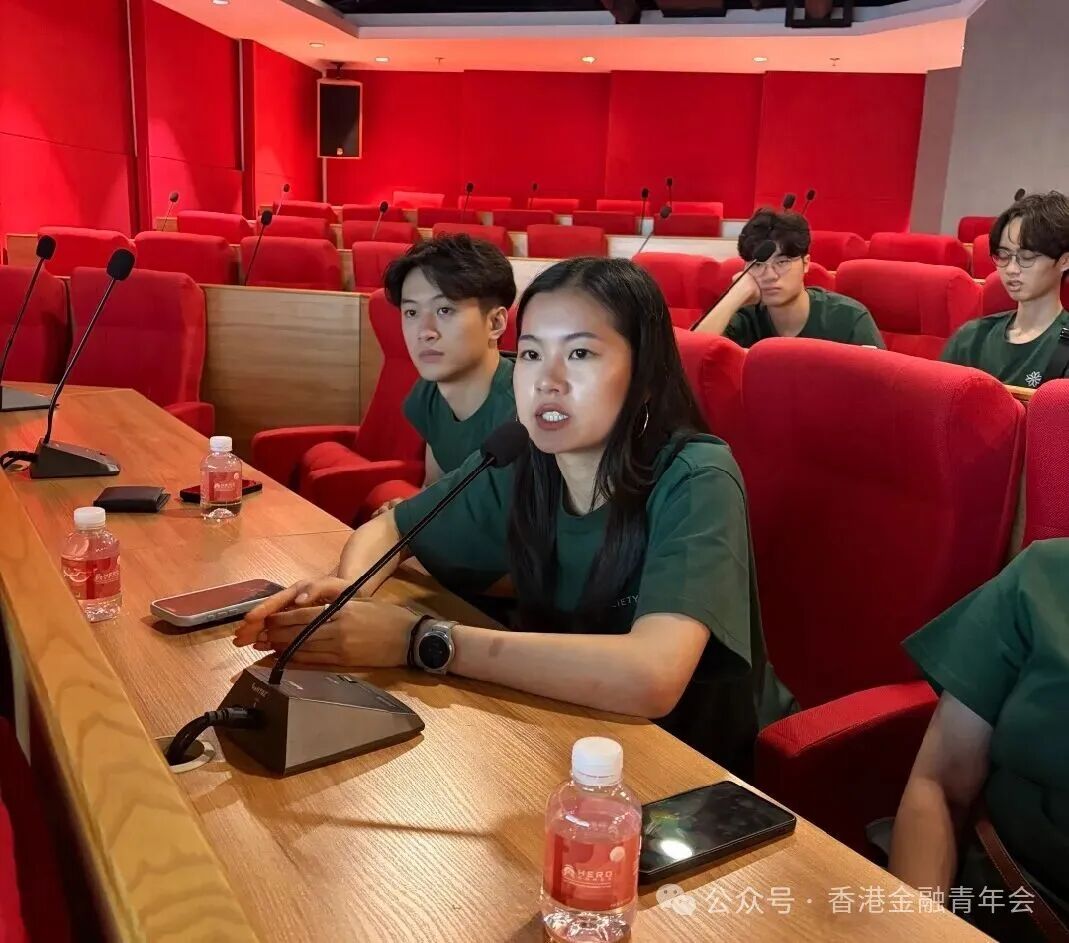 学生提问2.jpg