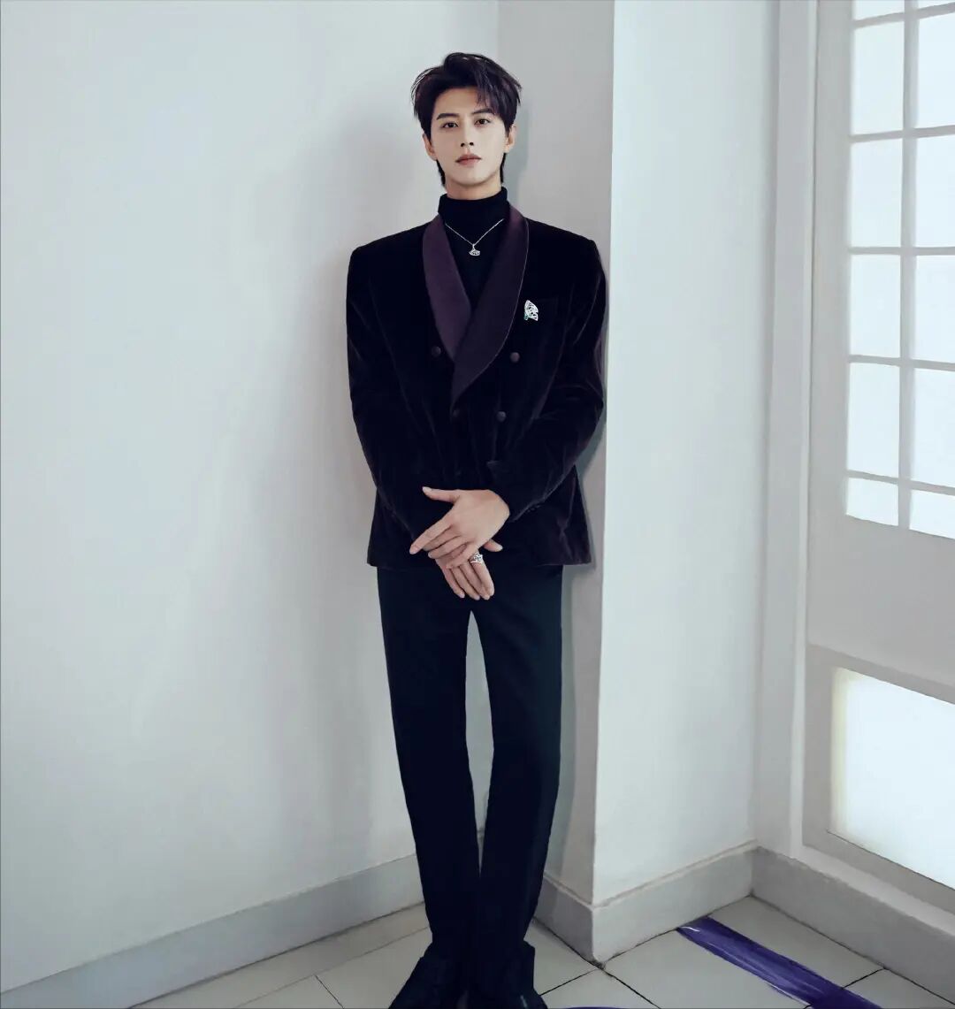 短剧赛道四大“顶流”：演技不输当红小生，一个更比一个帅！