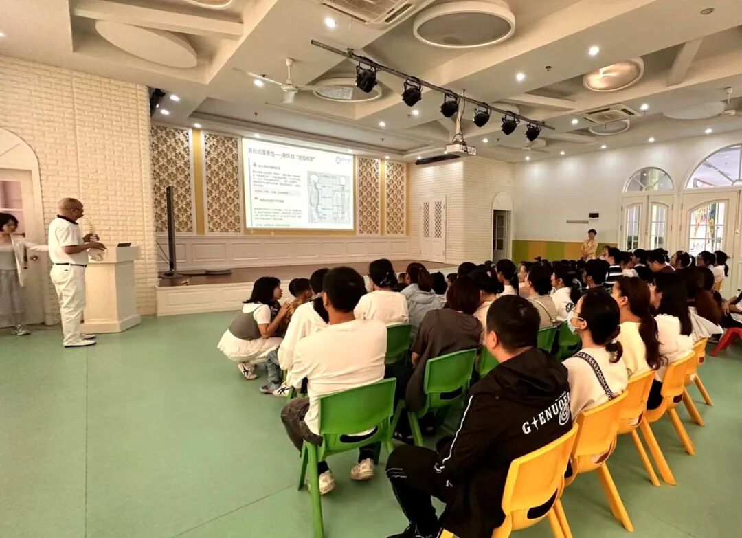 龙港中医院脊柱健康中心主任李芳朋