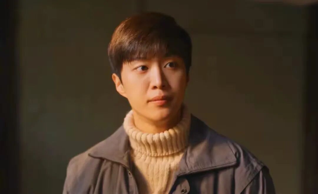 《小巷人家》大结局：想到27岁庄图南拿出3755元来给50岁黄玲养老，才忽然明白庄超英的那句“我只有你了”的真实含义