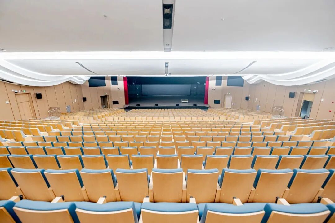 广东实验中学 校园环境 阶梯教室