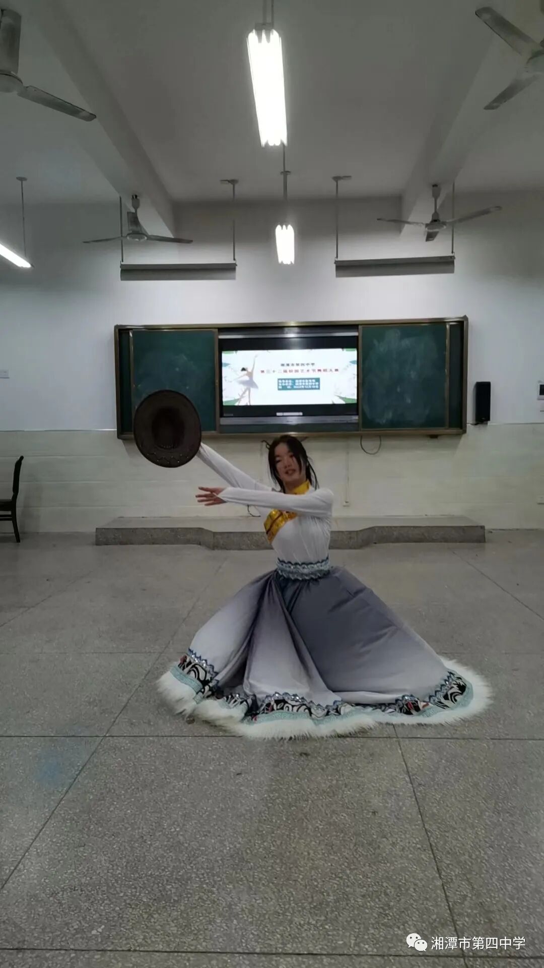 舞动青春，奏响未来