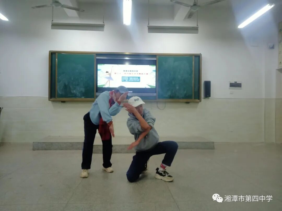 舞动青春，奏响未来