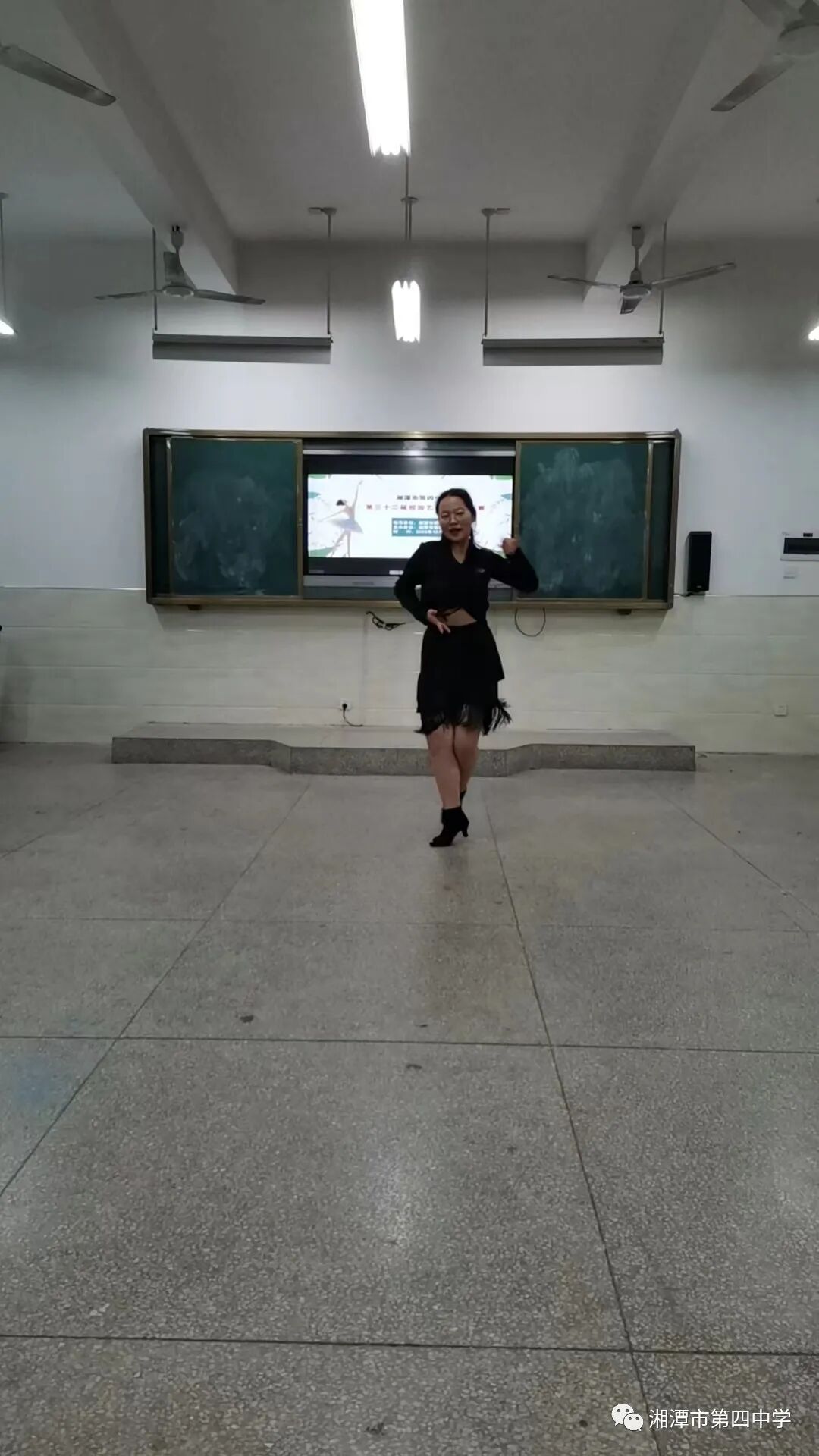 舞动青春，奏响未来