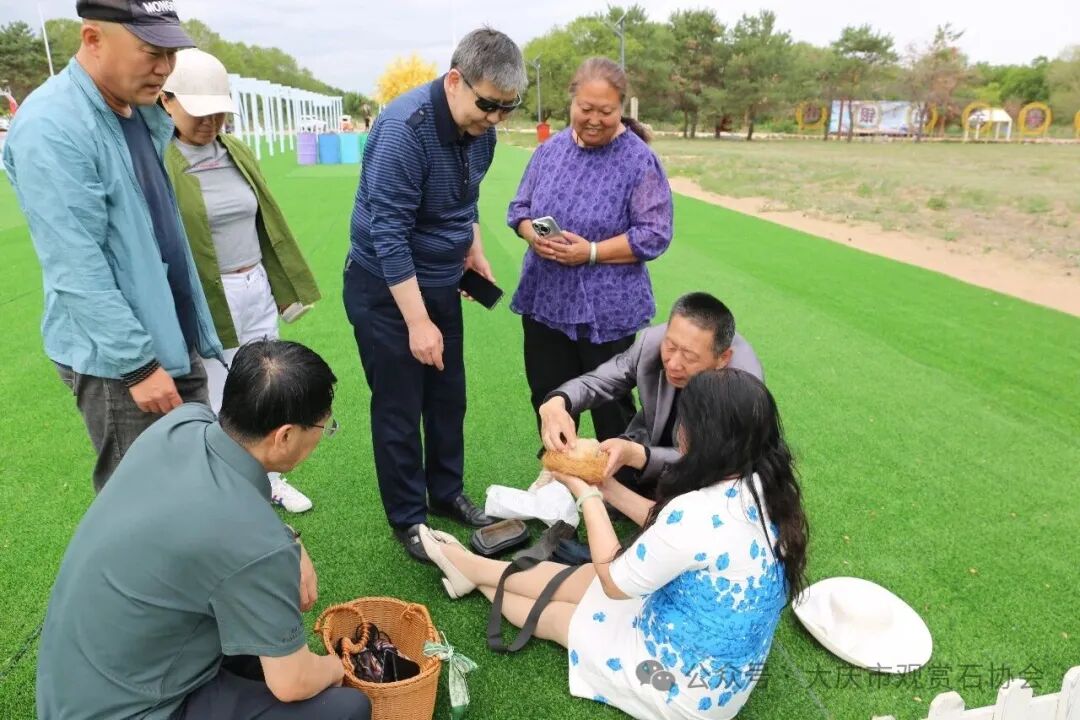 请输入内容主题