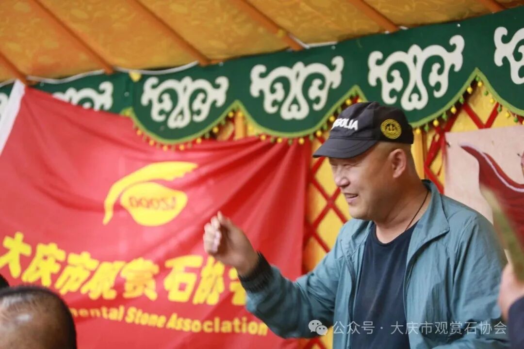 请输入内容主题