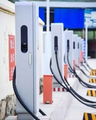 【会员动态】华润融资租赁第一单电动重卡业务在大理州华润水泥弥渡厂实现落地