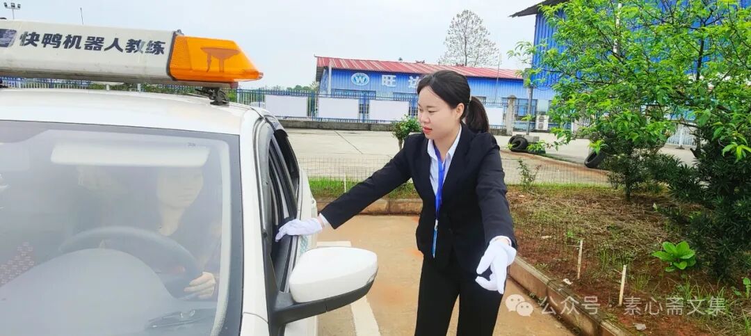 衡阳驾校最美女教练罗青妹驾培行业铿锵玫瑰