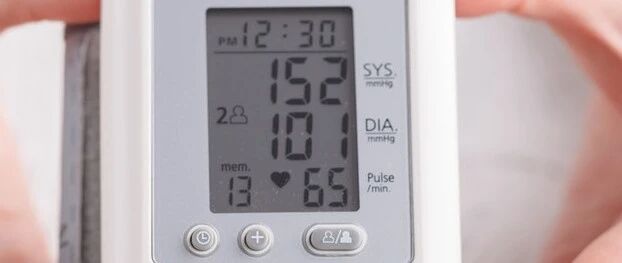 高血压病患者，血压高控制不下来怎么办？