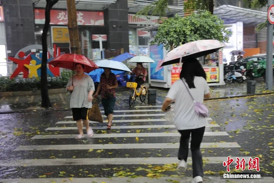 广东福建大暴雨冰雹齐发