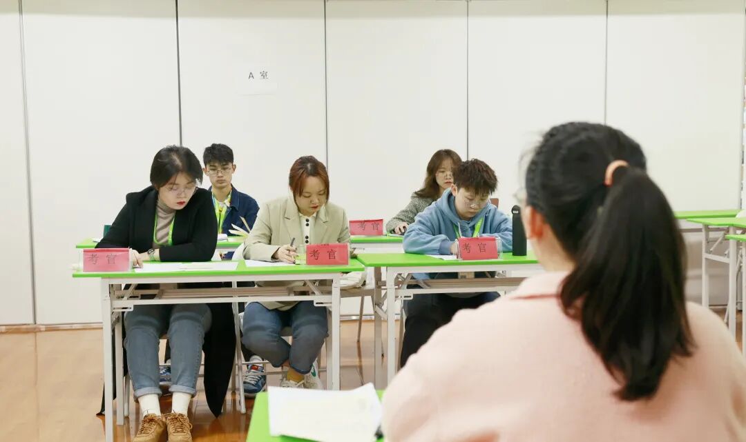 貴州公務員考試查分_貴州公務員考試成績查詢_公務員貴州查詢考試成績怎么查