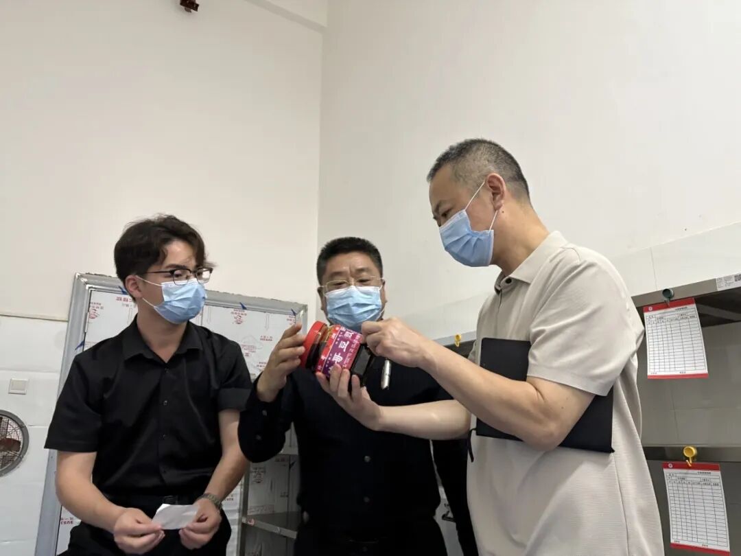 我校开展校园安全工作大排查
