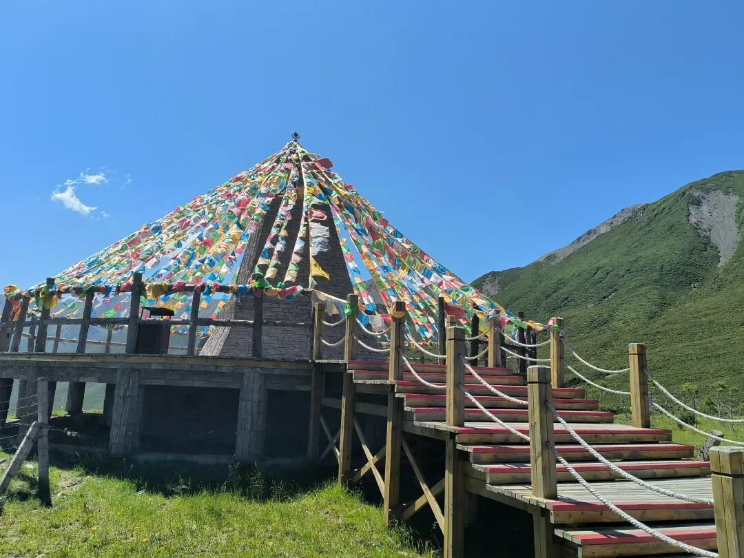 牛心山,"众山之神"阿咪东索