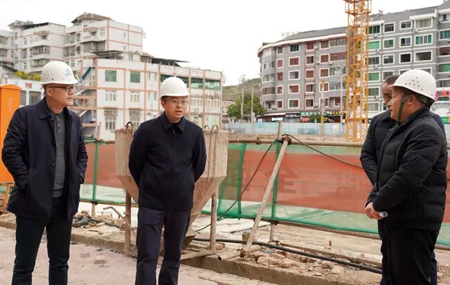 您当前所在位置:>首页>新闻中心>政务要闻>杨仕根一