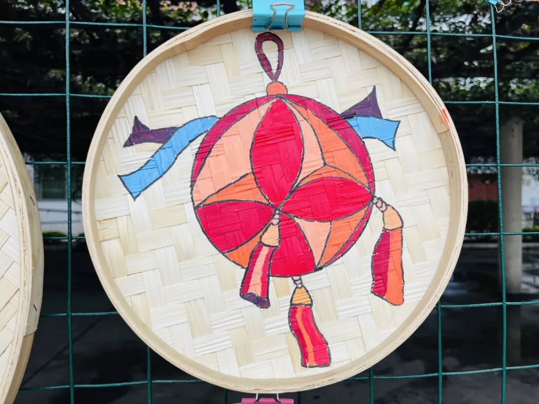 特色簸箕画精美的剪纸铸牢中华民族共同体意识 同心共筑中国梦同心共