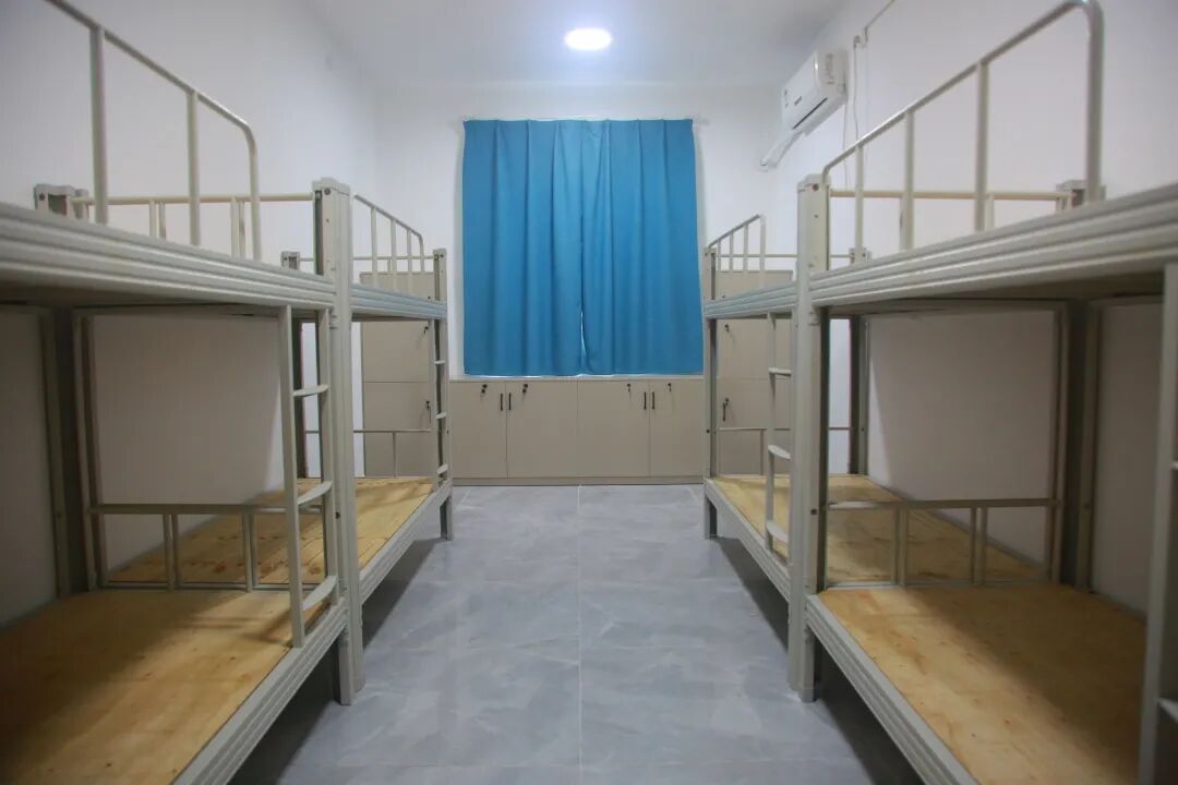 西咸泾河泾华学校