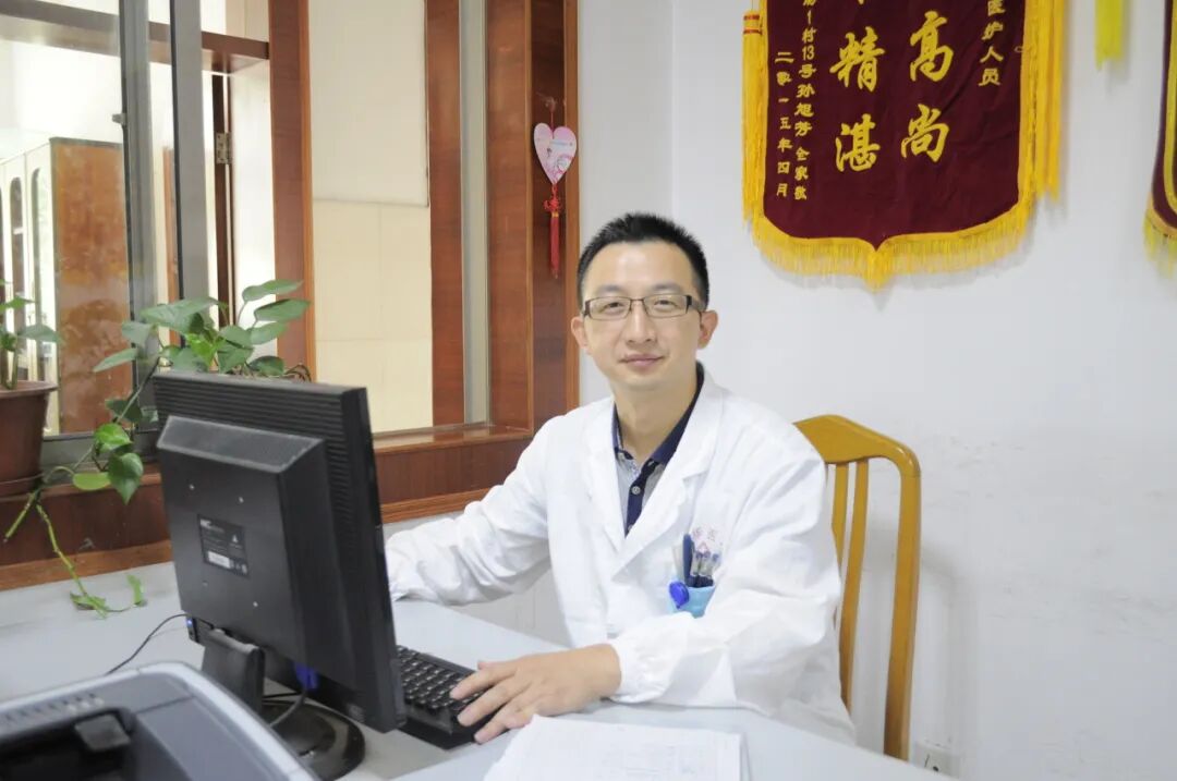 厉永强将看似不起眼的小病种做成了“金字招牌”丨主题教育·身边的“医”靠