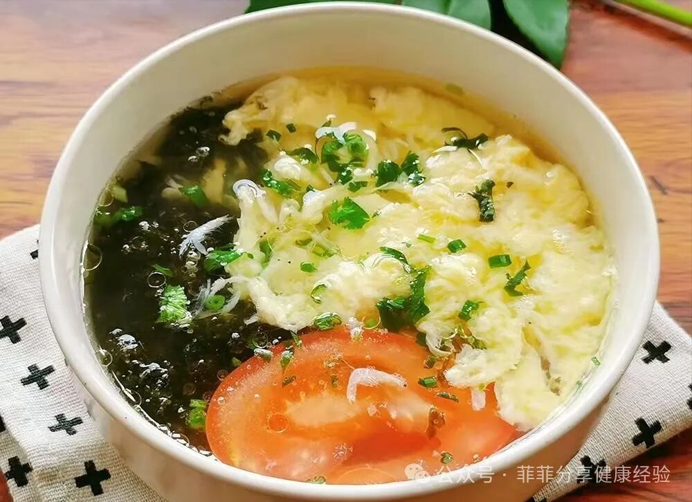 医用海藻棒怎么取不起眼的“补钙高手”，建议中老年人每周吃3次，骨骼强健身体棒_https://www.jmylbn.com_新闻资讯_第7张